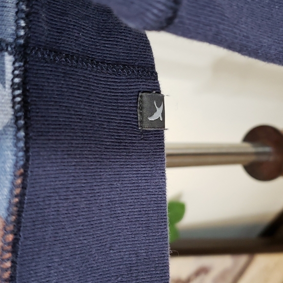 NEW Eddie Bauer Southwest Aztec Mountain Desert Top Athletic Athleisure Fall - Picture 3 of 12